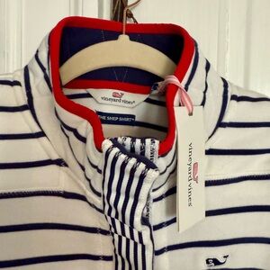 Vineyard Vines White and Navy Striped Sweatshirt Sugarloaf Mountain Edition